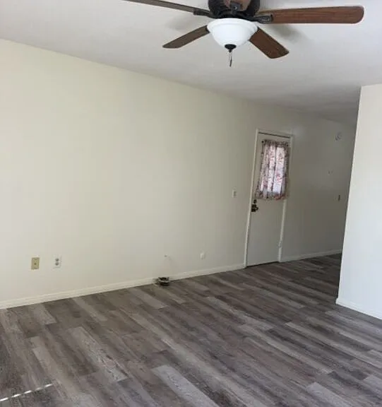 711 Walnut Ave — Photo 2