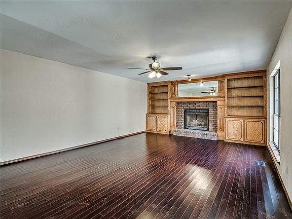 4th image of 525 Greenfield Dr