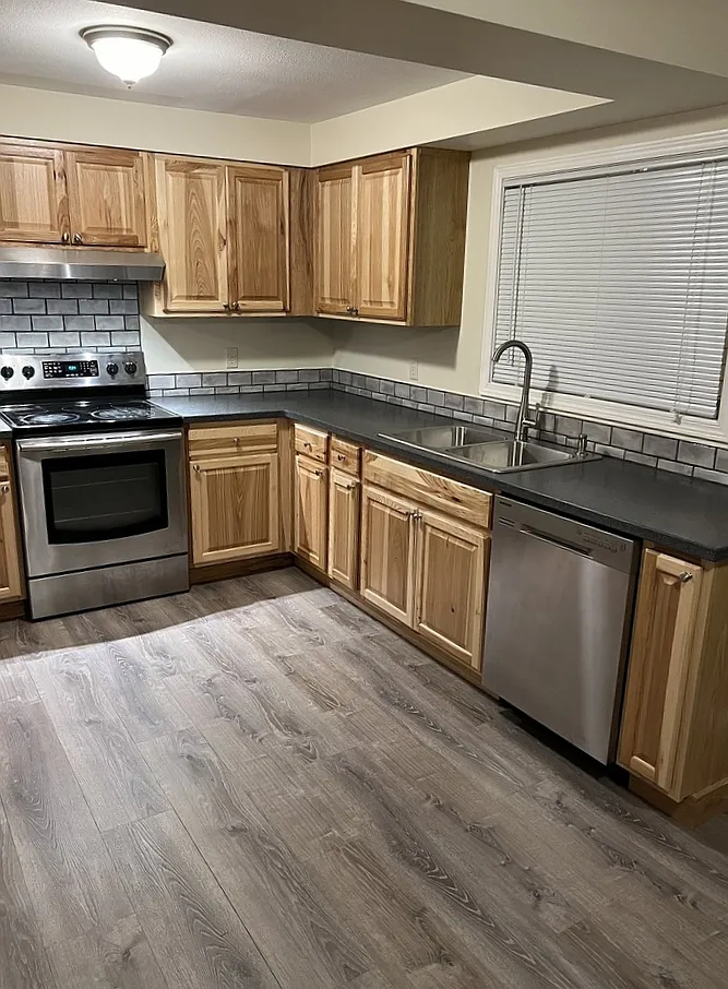 2 bed, 988 sqft, $1,950 — Photo 4