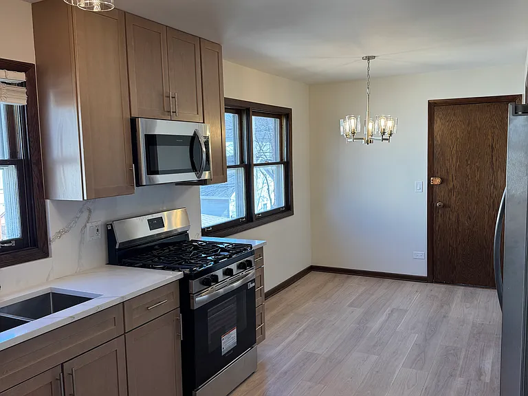 6849 N Overhill Ave #2 — Photo 3