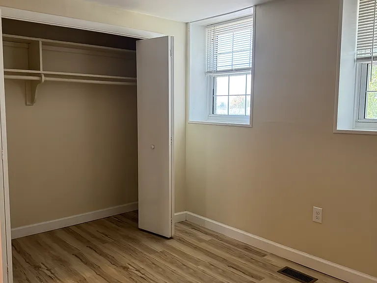 87 Carroll View Ave — Photo 8