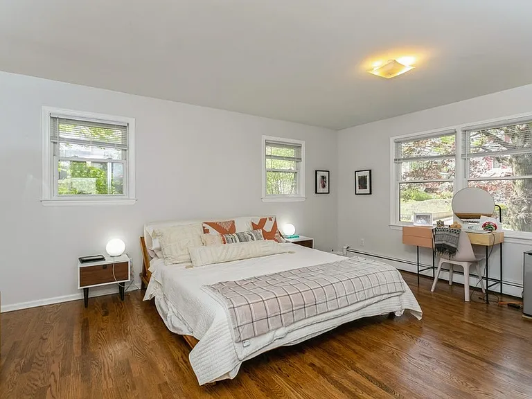 160 Magnolia Ave — Photo 15