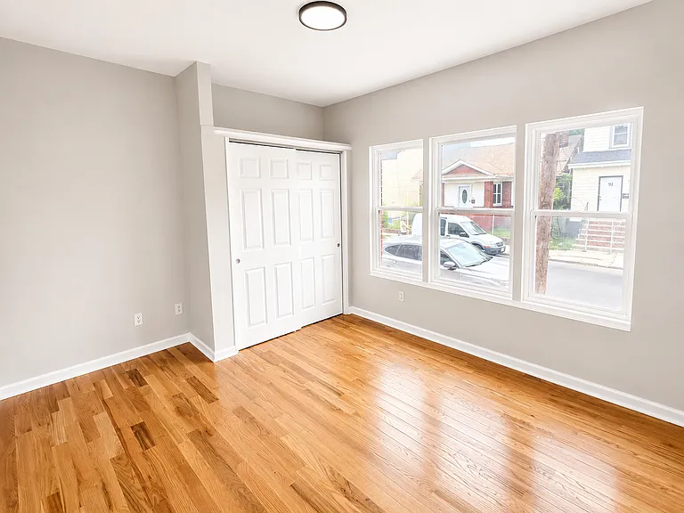 90-92 Willoughby St #2L — Photo 4