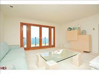 4th image of 18203 Coastline Dr APT 6