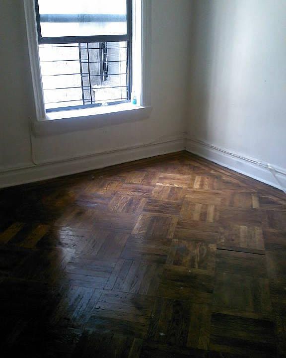 2nd image of 307 Martense St APT D2