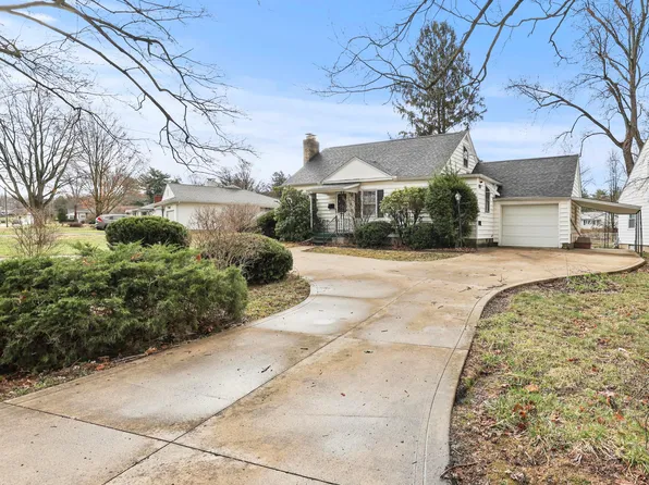 6 Highland Dr, Mount Vernon, OH 43050