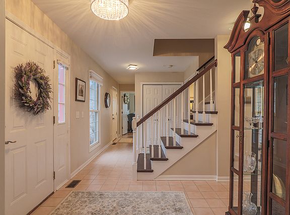 5th image of 204 N Crescent Ave