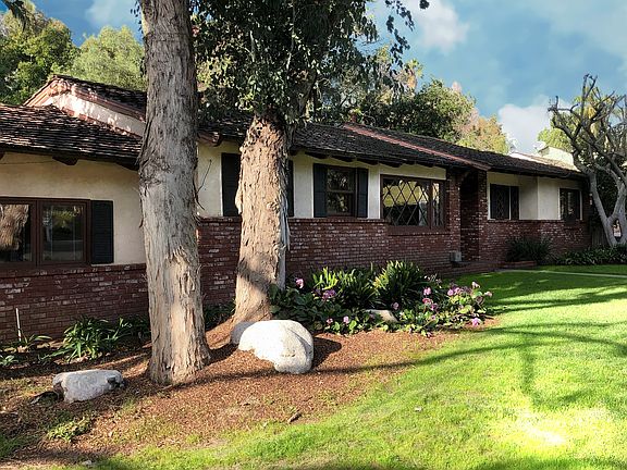 3rd image of 15280 Carretera Dr