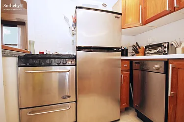 Rented by Sotheby's International Realty