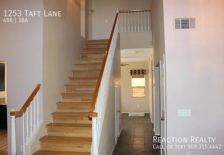 1253 Taft Ln — Photo 13