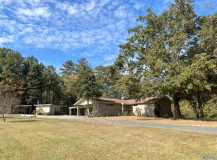 210 Pine Hill Dr, Centre, AL 35960