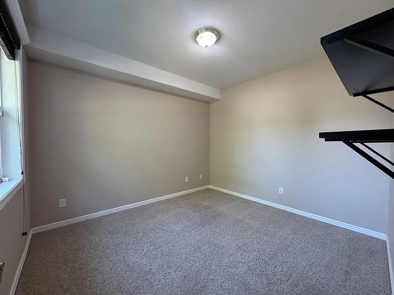 4467 Castlerock Dr — Photo 8