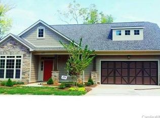 5017 Shadyside Ct, Charlotte, NC 28269