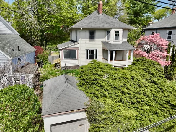 21 Sewall St, Marblehead, MA 01945