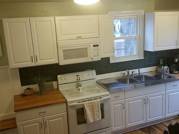 2nd image of 3519 E 42nd St