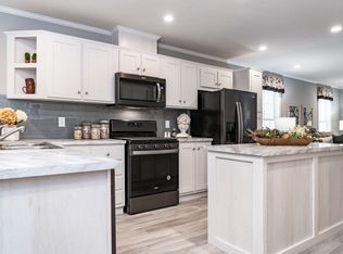 884 Ottawa Ct, Charlotte, MI 48813