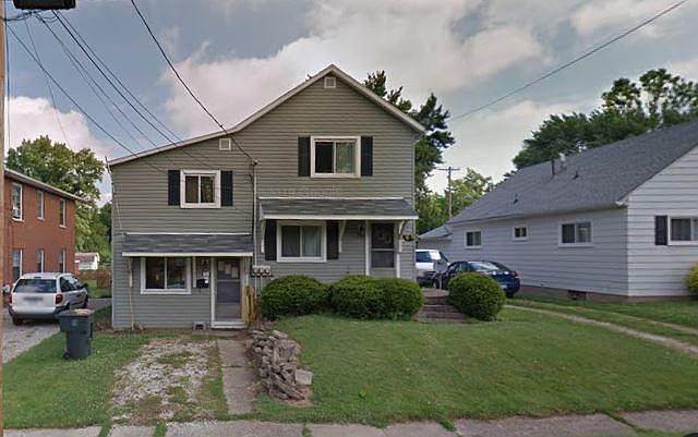 1st image of 340 Oak St #3