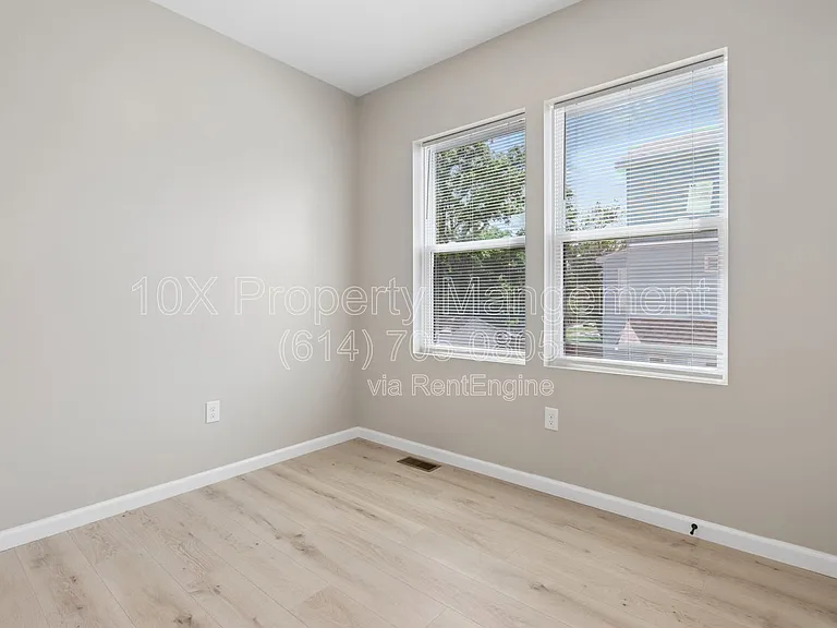 1209 E Whittier St #E — Photo 11