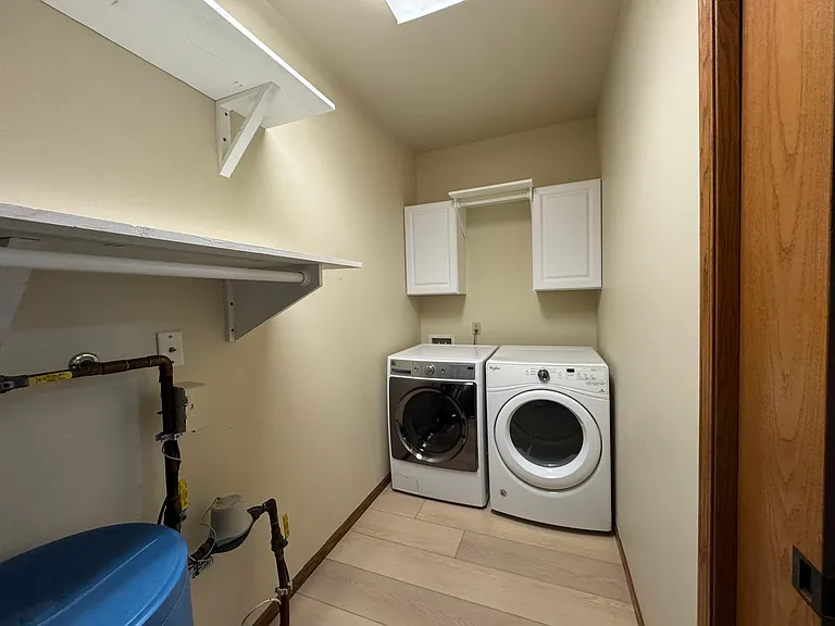 622 Greenfield Dr — Photo 17
