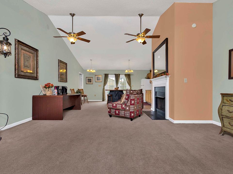 2nd image of 271 Kings Creek Dr APT 203