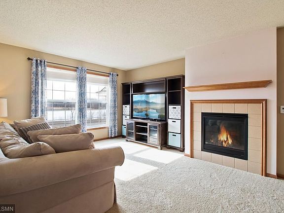 3rd image of 15209 French Dr N