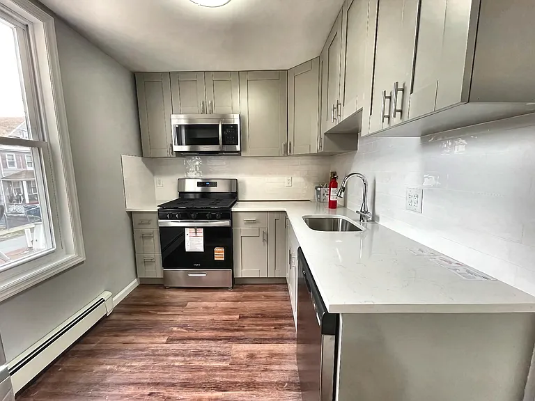 159 Union St #1 — Photo 6