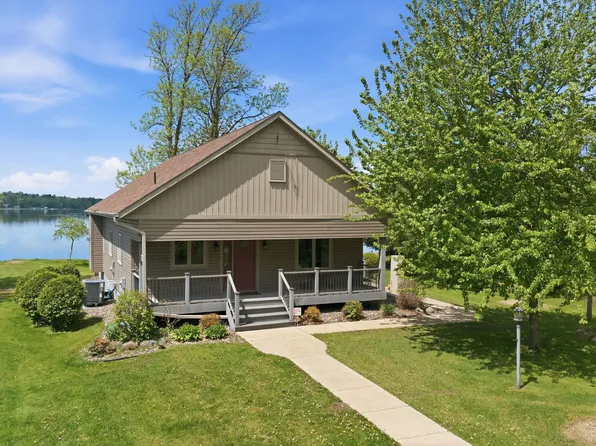 50876 Lakeview Dr, Rush City, MN 55069