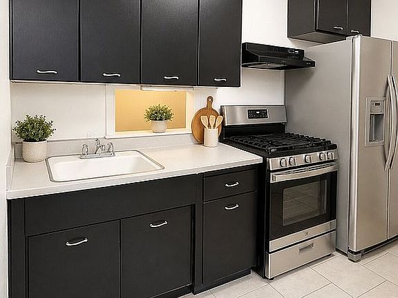 3rd image of 1010 Sherman Ave APT 4F