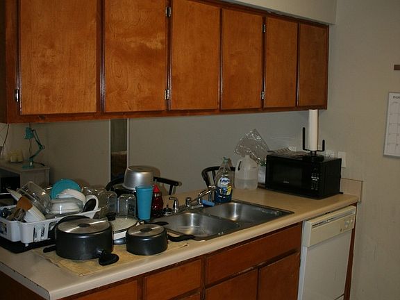 4th image of 231 Dixie Dr #2