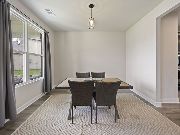 3rd image of 3906 Bomeadows Dr