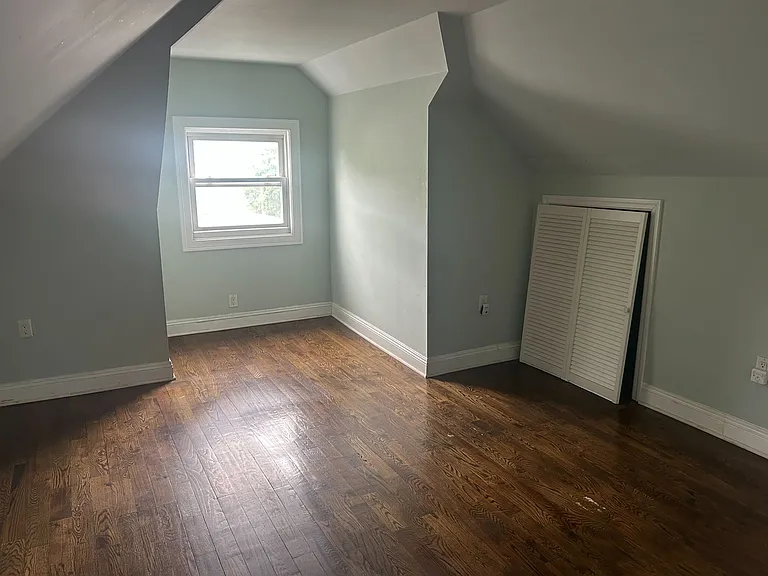 32 Augusta St — Photo 14