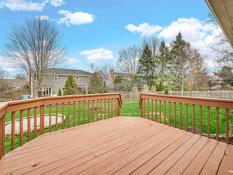 2420 Harbor Ct — Photo 22