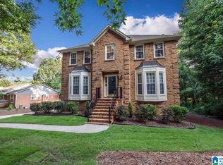 101 Mallard Pointe Dr, Pelham, AL 35124