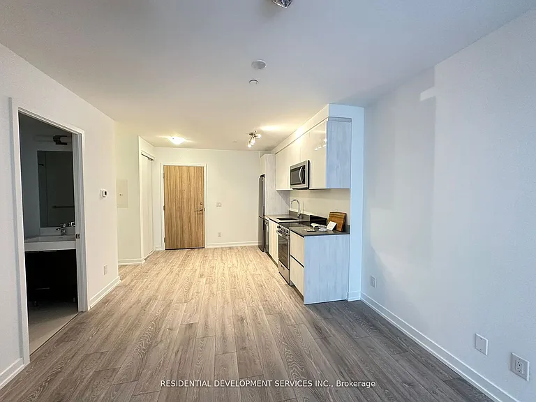 3100 Keele St #502 — Photo 2