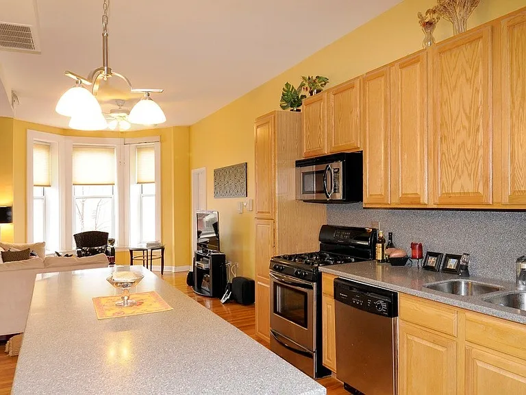 1746 W Ohio St #2F — Photo 4