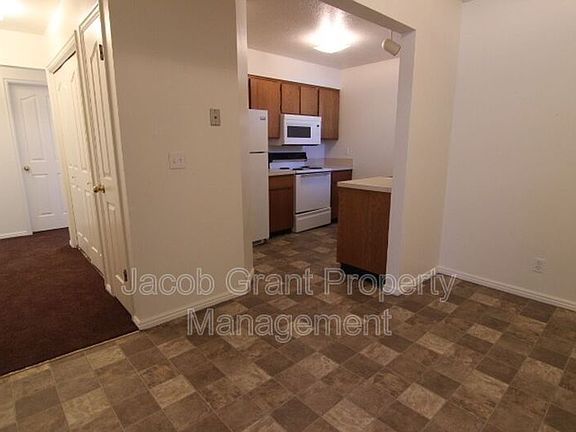 3rd image of 635 Hoopes Ave APT 1