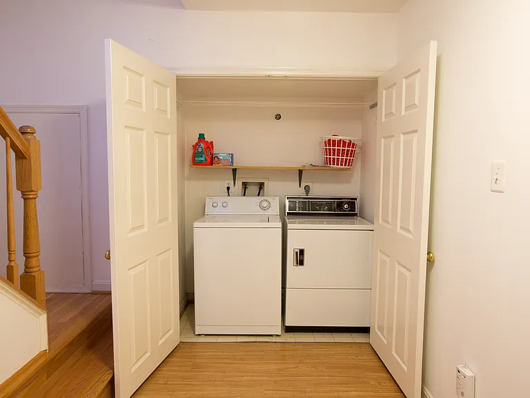 2911 Jessica Ct — Photo 11