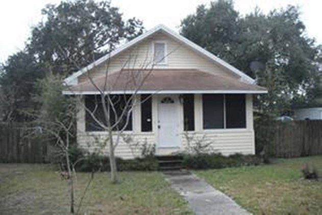 1st image of 5322 10th Ave S