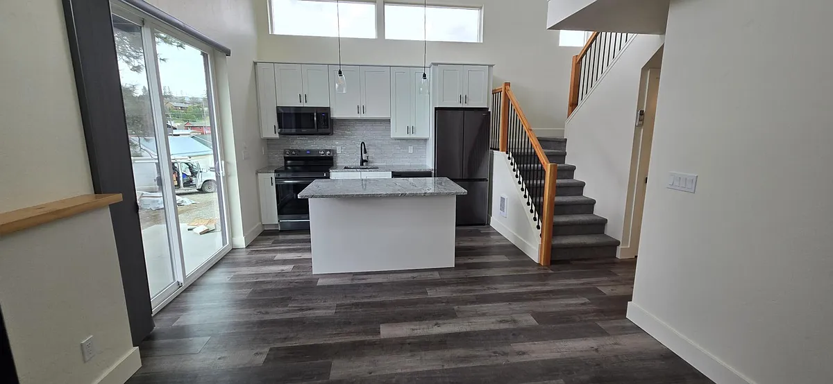 Property Photo - 101 Julian Dr #140