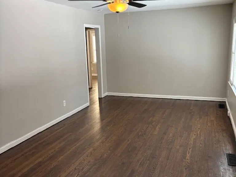 10607 Richmond Ave — Photo 6
