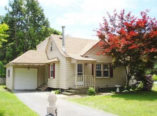 51 Wisconsin Dr, Binghamton, NY 13901