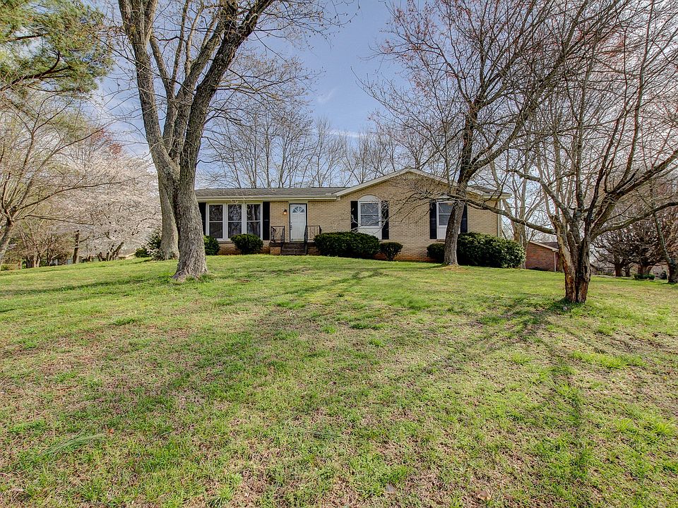 1st image of 105 Kimbrough Ct