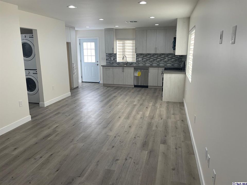 1st image of 3336 Community Ave #B