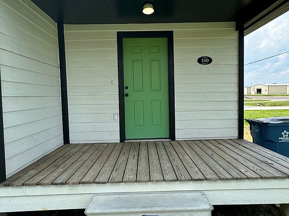 2nd image of 100 7th Ave
