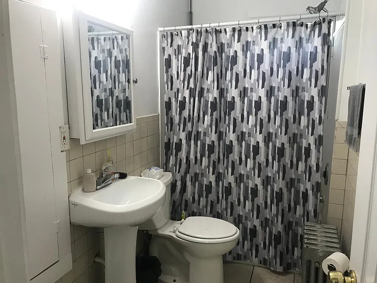 49 Fairview Ave #2 — Photo 3