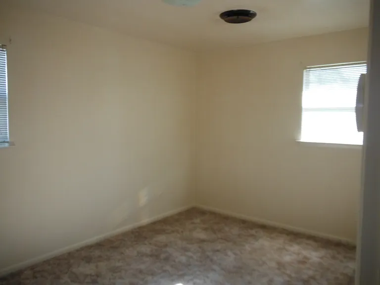 1200 West Ln — Photo 13