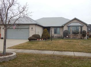 17545 Silver Maple Dr, Macomb, MI 48044