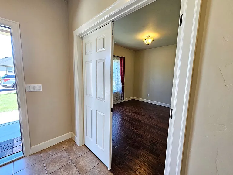 2817 Tuscanna Dr — Photo 7