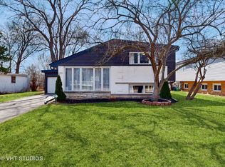 9400 Shermer Rd, Morton Grove, IL 60053