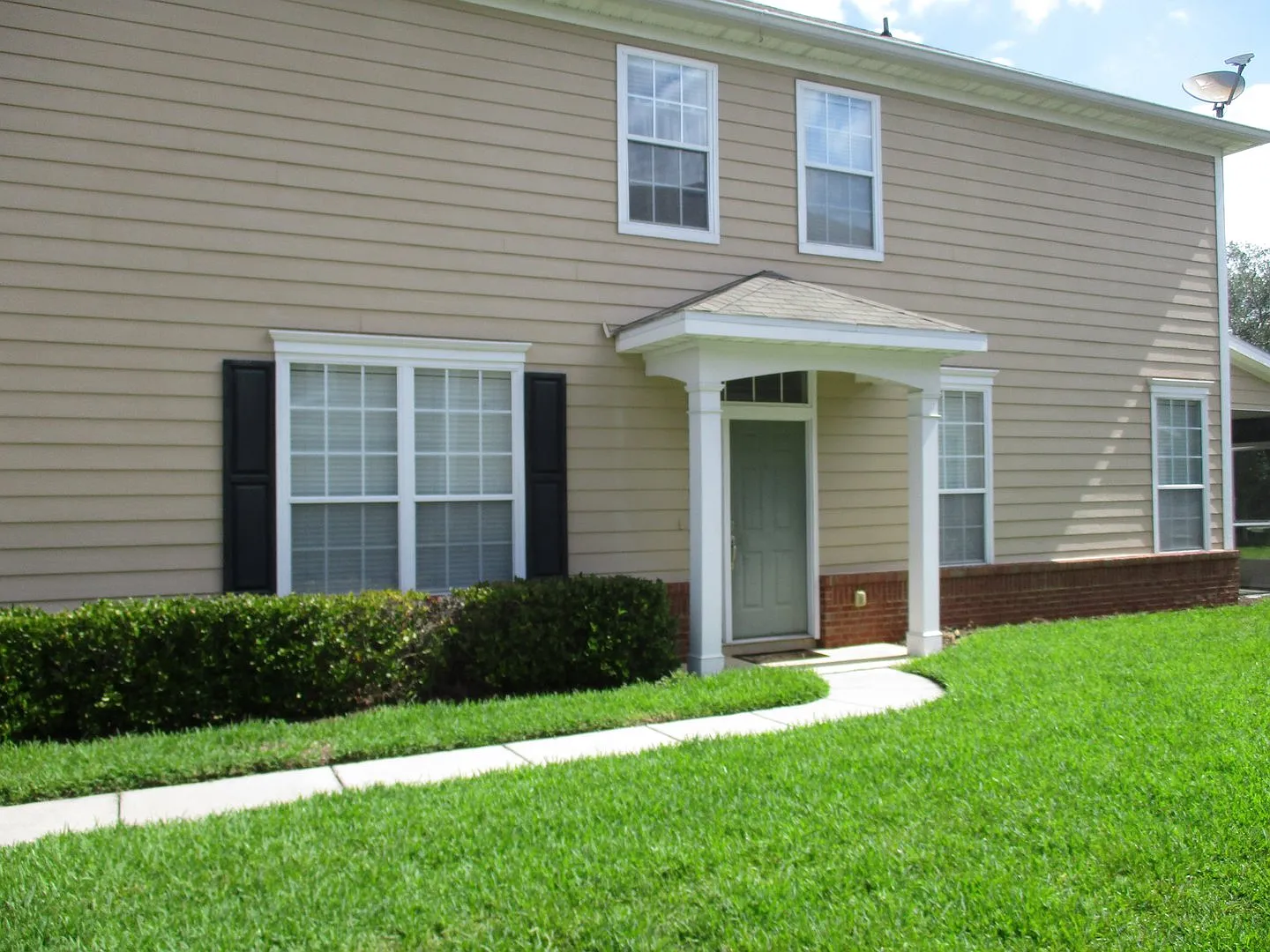 4225 Crownwood Dr — Photo 1